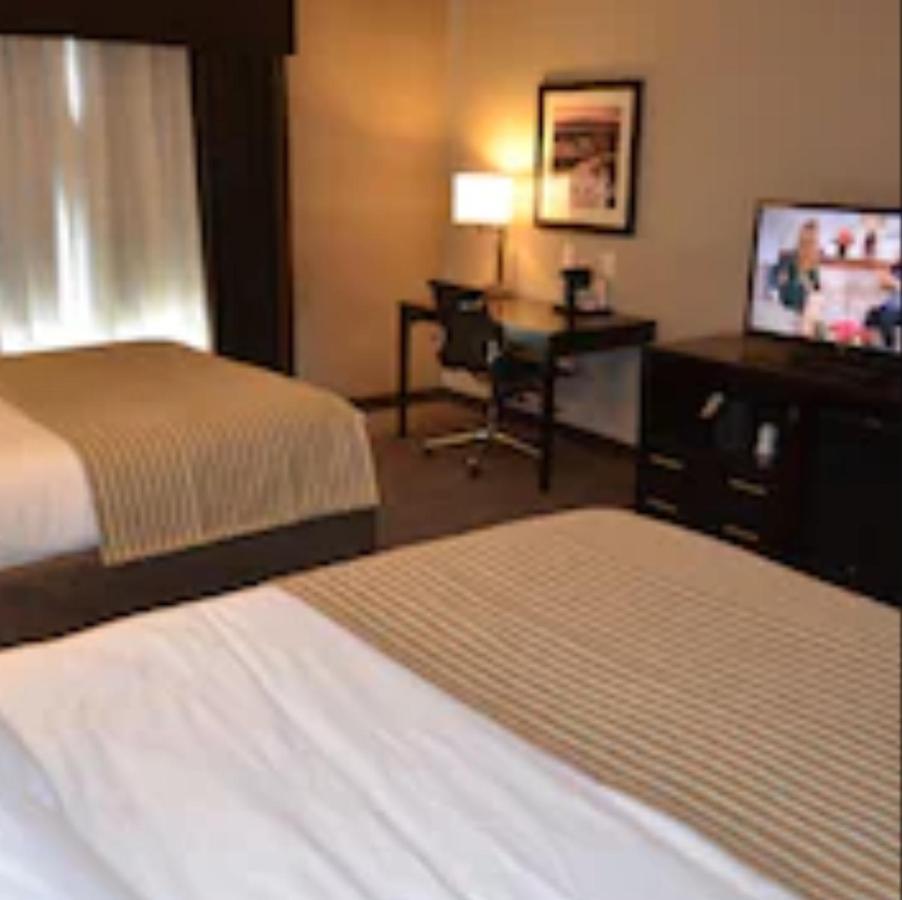 Holiday Inn Express & Suites Cheektowaga North East By Ihg Exterior foto