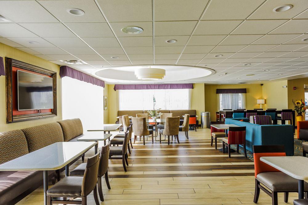 Holiday Inn Express & Suites Cheektowaga North East By Ihg Exterior foto